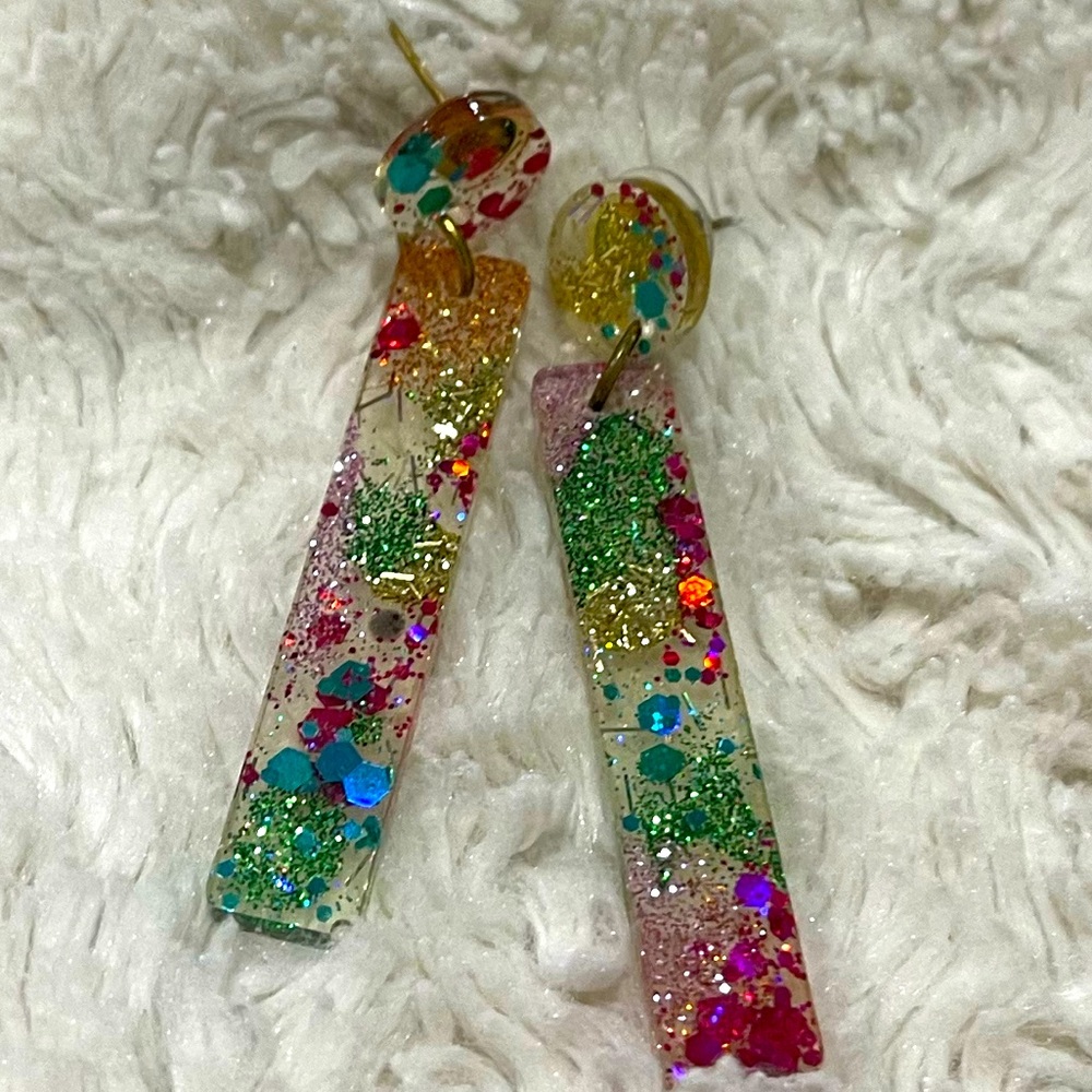 Multicolored Dangle Glitter Earrings